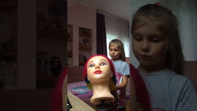 Аня, ну! делает причёски - две косички смотреть онлайн