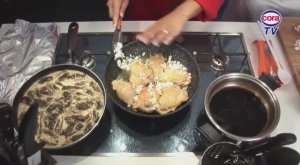 Капон де Брес со сморчками и желтым вином