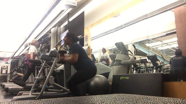 Gobblet squat смотреть онлайн