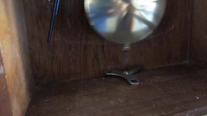 Часы настенные старинные Густав Бекер