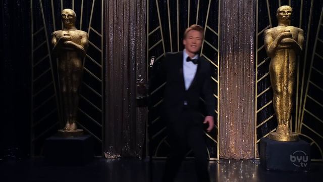 Ex-Girlfriend Conducts Awards Music - Studio C смотреть онлайн