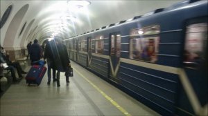 Вагоны Петербургского Метро.