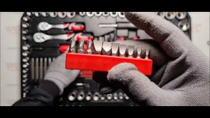 Набор инструмента YATO 1/2"-3/8"-1/4", 225 пр, CrV, T72, S2, YT-38941