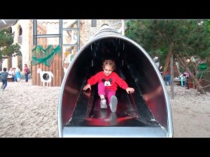 Алина и Юля в парке в Германии