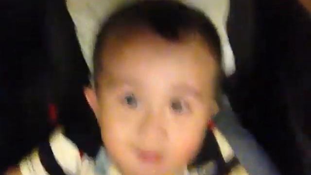 Фирдавс позирует перед камерой смотреть онлайн