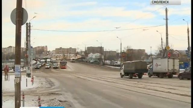 Трамвай возвращается на Привокзальную площадь Смоленска смотреть онлайн