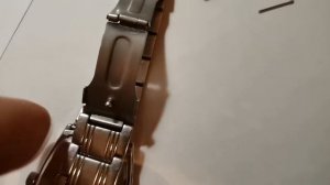 Замена спрингбаров и штифтов часов в нержавеющем корпусе