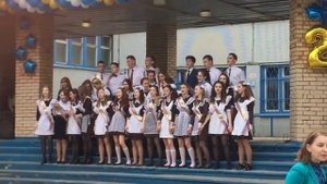 Душевная песня выпускников 11 класса 29 школы г.Нижнекамска на Последнем звонке