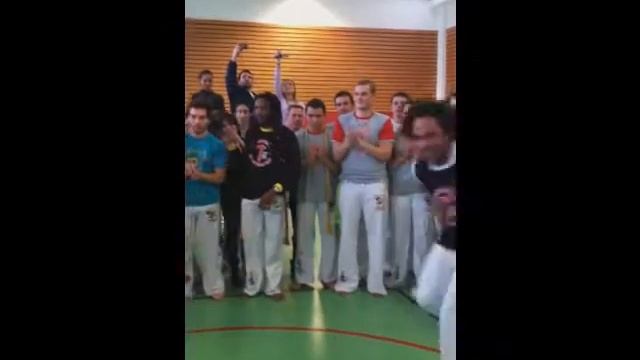 capoeira sport brasil Instr:Mar aberto na Roda de capoeira da escola de capoeira uniao смотреть онлайн