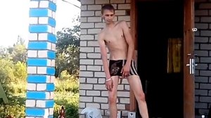 танцор на даче