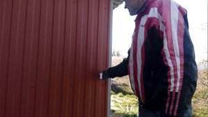 Домашняя стройка, гараж из профлиста. ч6. Входная дверь.