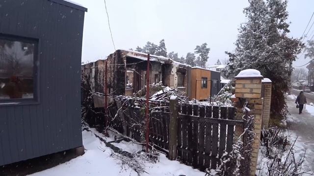 Нет света, отопления и воды.. Пункты обогрева. Где греются украинцы. Ирпень смотреть онлайн