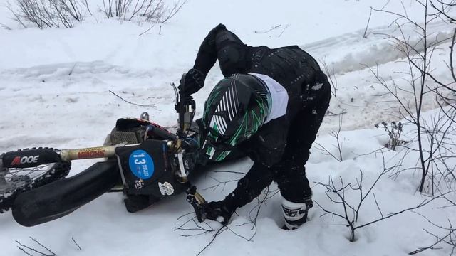 Mitsubishi 4 WD, НИВА на злючих колесах, Daewoo, Honda CRF 450r OFF-road смотреть онлайн