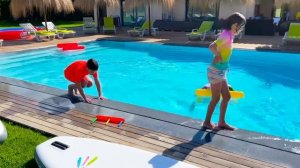 Кто последний покинет бассейн