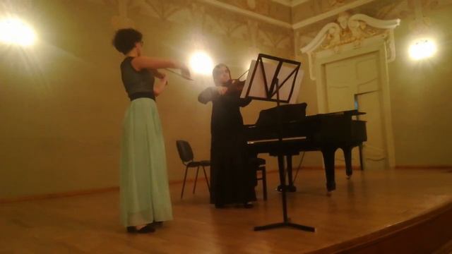 Salome Lomidze & Nino Khocholava - Handel Halvorsen Passacaglia смотреть онлайн