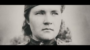 "У войны не женское лицо" , читает Елена Комарь