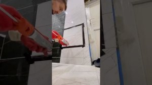 Как ПРОСТО засиликонить скрытый люк Правильно без прорезки