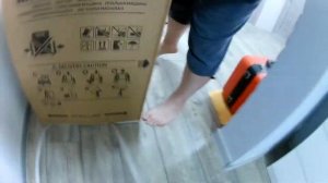 Распаковка стиральной машинs SAMSUNG.