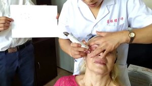 Бьюти девайс  Ионный массажер для лица  FOHOW.