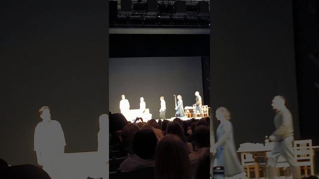 Таня в Театре на Малой Бронной - Овации после спектакля