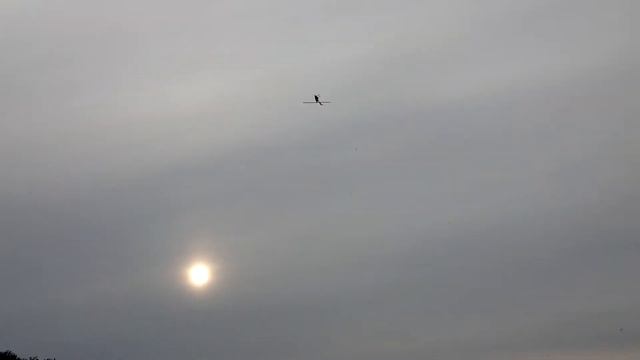 Learning to fly RC helicopter - Inverted Hover & Flips - T-Rex 550E - HD смотреть онлайн