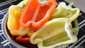 Фаршированные лодочки из перца в духовке