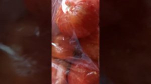 замороженные помидоры.