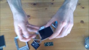 How to Replace a Broken LCD Screen On Your Digital Camera