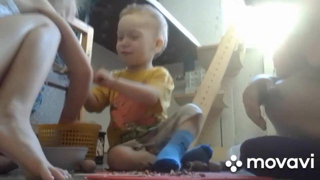 vlog✓60. Ваня Поварёнок Появилась 🦋 Варюшин шедевр.Скорее жив чем мертв. температура у детей Улитят смотреть онлайн