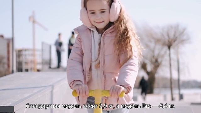 Самокат с Kickstarter легко помещается в рюкзак и проезжает 24 км без подзарядки смотреть онлайн