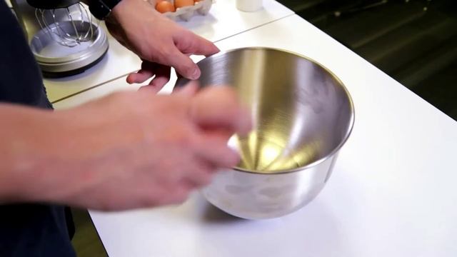 Обзор планетарных миксеров BQ MX820 и BQ MX821 смотреть онлайн