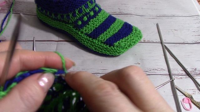 СЛЕДКИ ЯРКИЕ 2- х цветные спицами! Себе и близким! смотреть онлайн