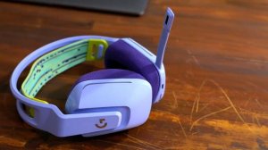 Add some color to your game | Logitech G733 Wireless Headset Review