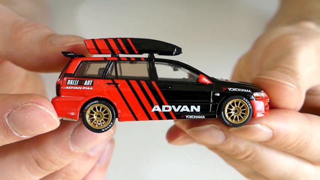 Inno64 - Mitsubishi Lancer EXO IX wagon - Advan - unboxing смотреть онлайн