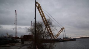 Плавучий гигантский кран «Захарий»