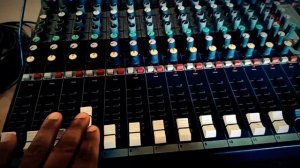 Soundcraft EFX 12 Mixture setup with speaker