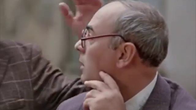 Не волнуйся, Лев, правительство тебя не оставит! смотреть онлайн