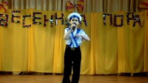БЕСКОЗЫРКА БЕЛАЯ. Поёт Студия Каникулы!
