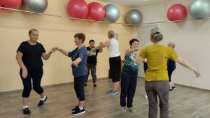 Разучивание лирического бального танца "Сударушка"