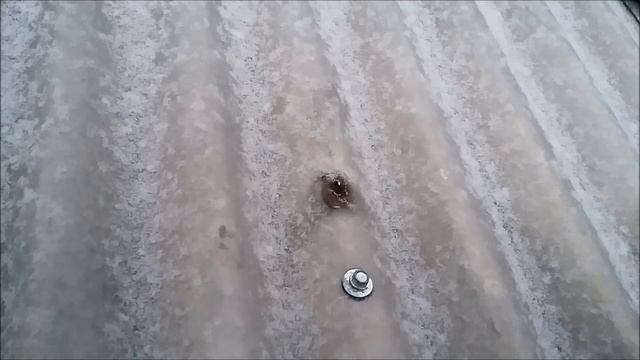 Как заделать дырки в металлической крыше