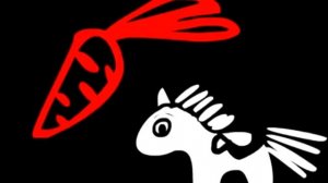 Пони бегает по кругу