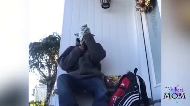 Глупые родители ПУГАЮТ ДЕТЕЙ // Ребенок испугался смотреть онлайн