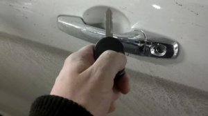 Безуспешные попытки открыть Ford Explorer с кнопки ключа