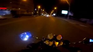 ПОКАТАЕМСЯ ПО ГОРОДУ?!! ПОЧУВСТВУЙ СВОБОДУ НОЧЬЮ НА МОТОЦИКЛЕ. (Мото клип)
