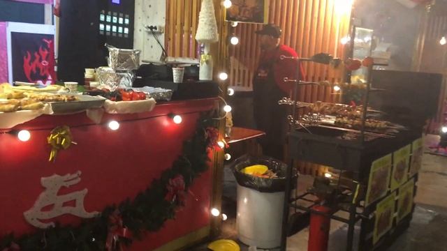 Ялта сегодня. Перед Новым Годом. Набережная. Елка. Еда :)) Крым 2021 смотреть онлайн