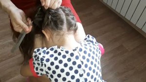 Две милые причёски косички в садик! Красиво и удобно .Как заплести дочь . Hairstyle braids for gir