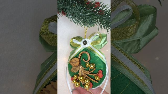 Арт. Ф77  Новогодняя игрушка «Ягода зимняя» зеленая