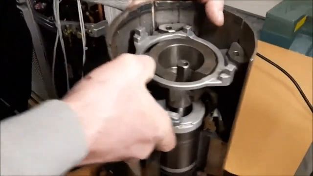 Два вида спиральных компрессоров