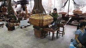Мастерская резчики по дереву в храме Истины