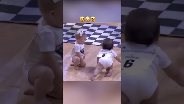 The funniest baby races I’ve ever seen ?